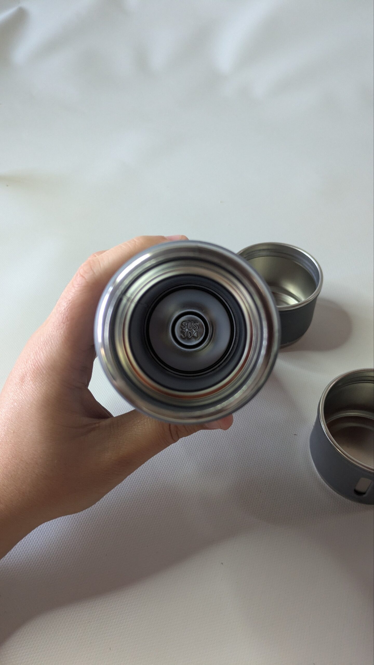 Termo Cafetero de Acero Inoxidable 500ml con Set de 3 Tazas - Imagen 5